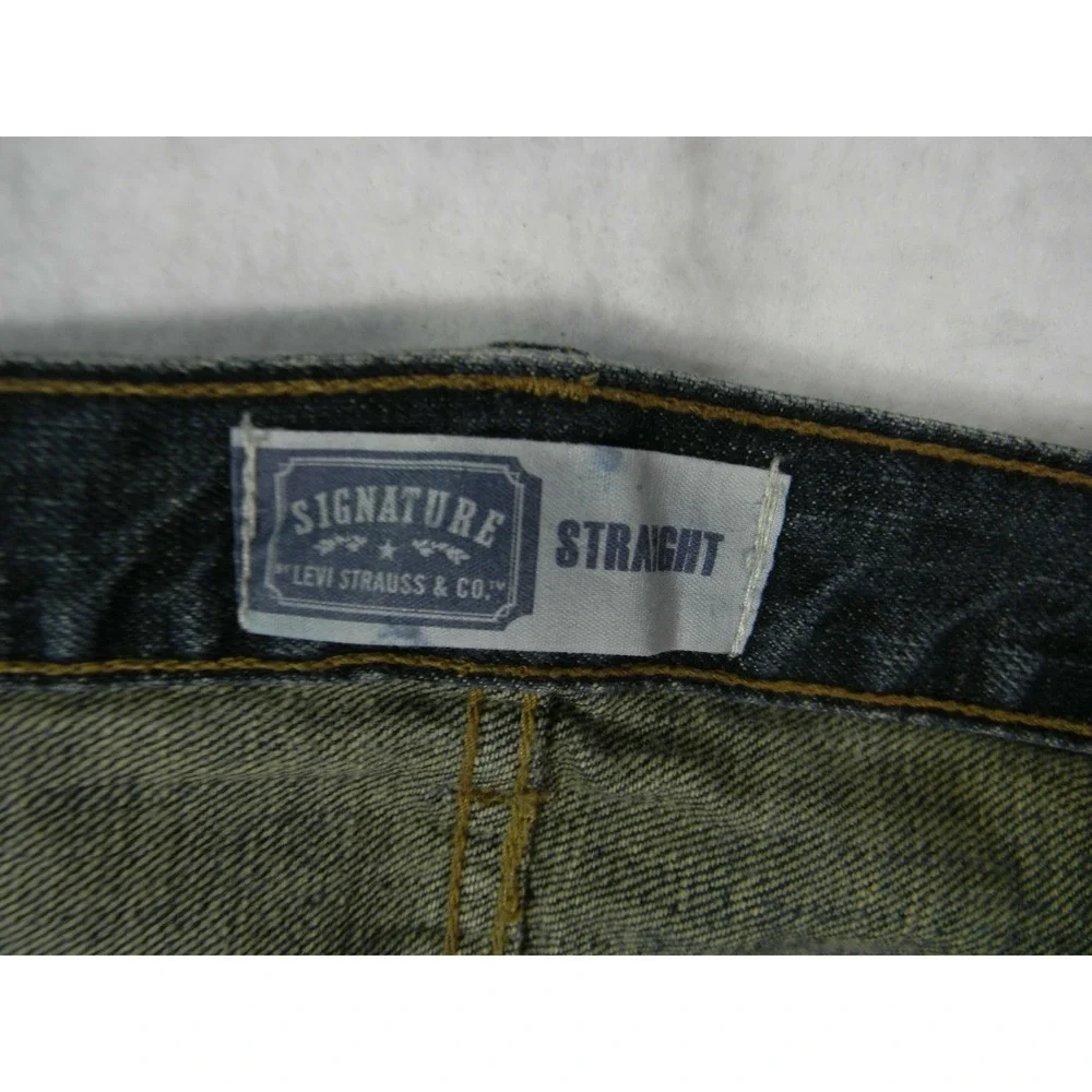 Levi's Signature Series jeans Mens 36 x 32 blue relaxed fit Straight denim pants